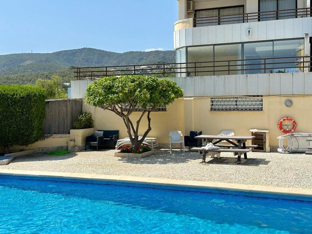 2 sypialnia Apartament na sprzedaż w Puerto Portals z basenem garażem - 1 065 000 € (Ref: 9132192)