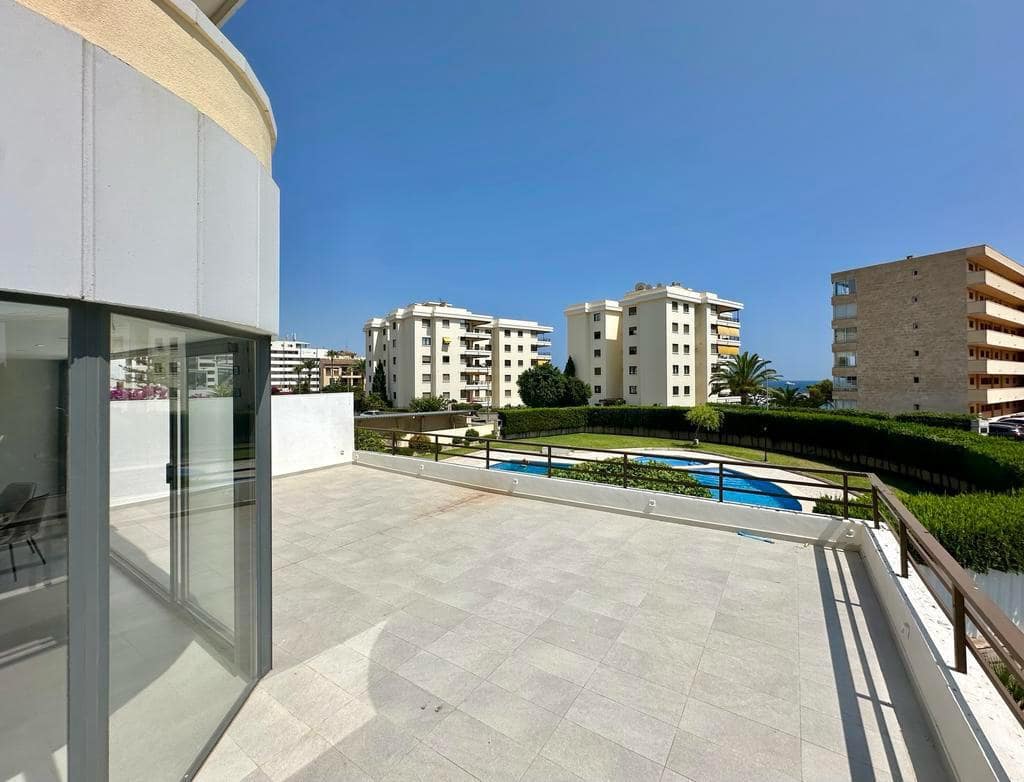 2 sypialnia Apartament na sprzedaż w Puerto Portals z basenem garażem - 1 065 000 € (Ref: 9132192)