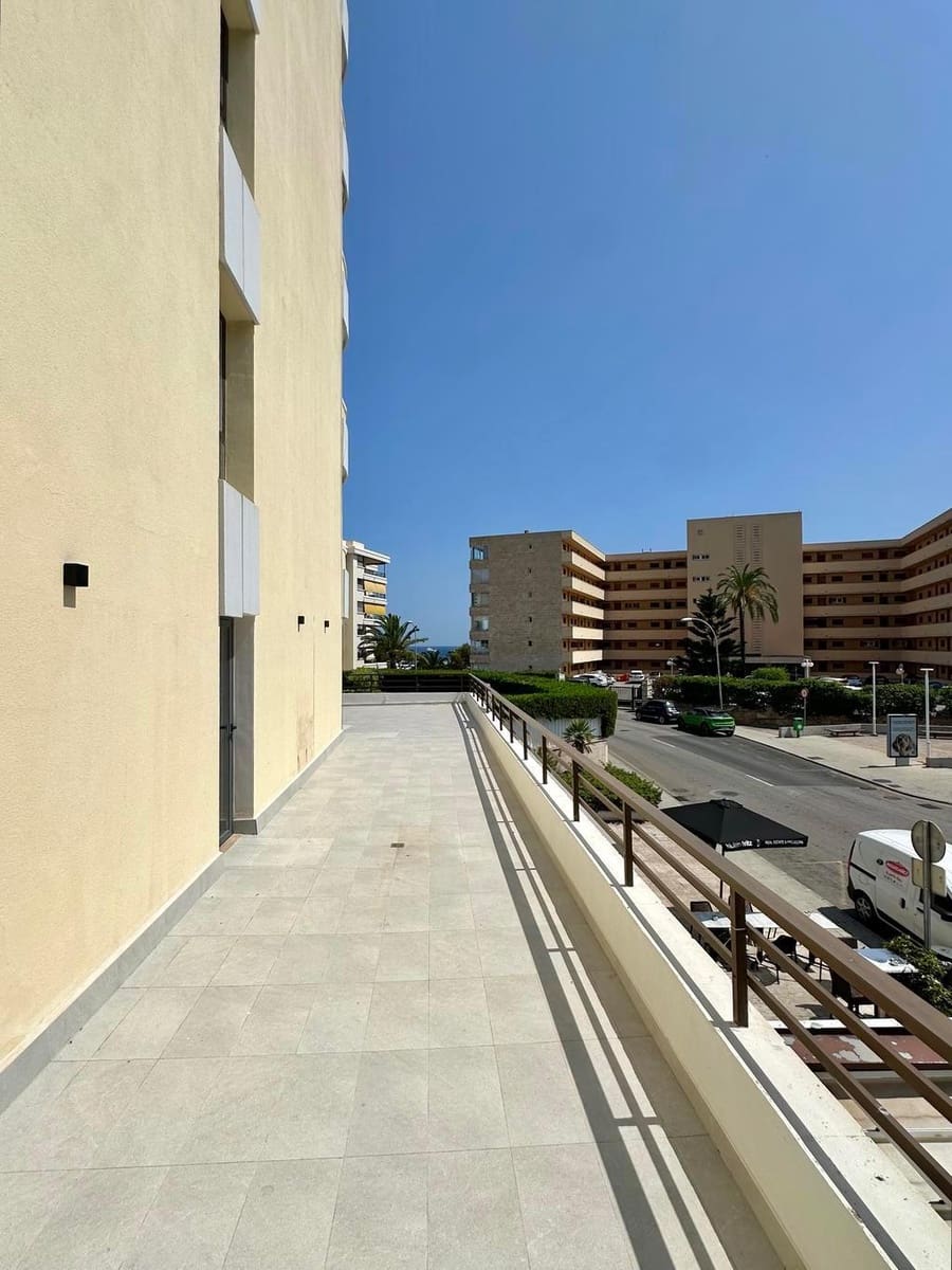 2 sypialnia Apartament na sprzedaż w Puerto Portals z basenem garażem - 1 065 000 € (Ref: 9132192)