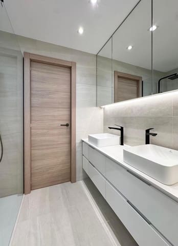 2 sypialnia Apartament na sprzedaż w Puerto Portals, Calvià z basenem garażem - 1 065 000 € (Ref: 9132192)