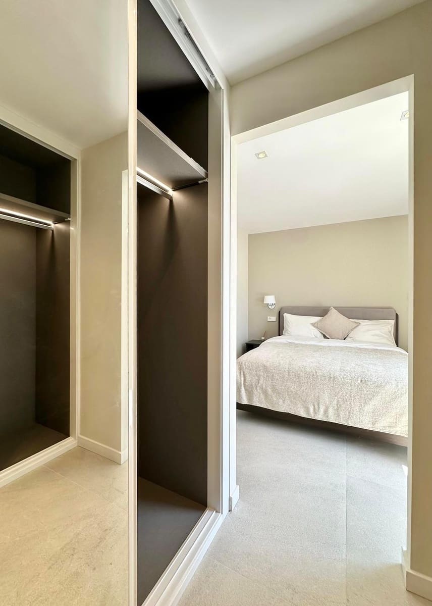 2 sypialnia Apartament na sprzedaż w Puerto Portals z basenem garażem - 1 065 000 € (Ref: 9132192)