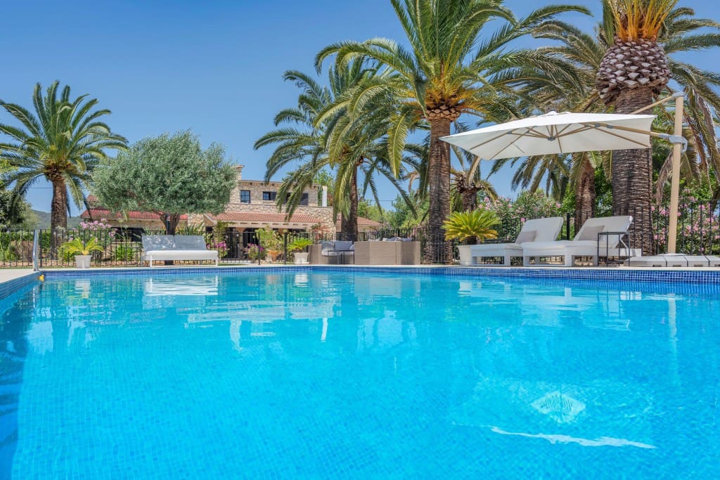 8 soveværelse Finca/Landehus til salg i Binissalem med swimmingpool - € 3.900.000 (Ref: 9148988)