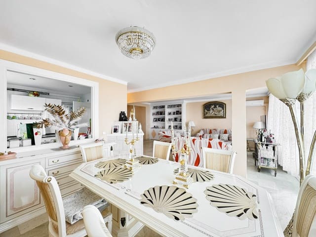 4 sovrum Takvåning till salu i Palmanova, Calvià med garage - 750 000 € (Ref: 9246473)