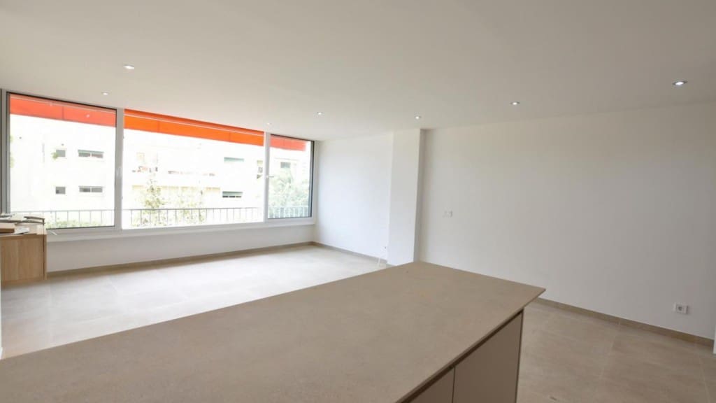 1 soveværelse Lejlighed til salg i Puerto Portals med swimmingpool - € 499.950 (Ref: 9269275)