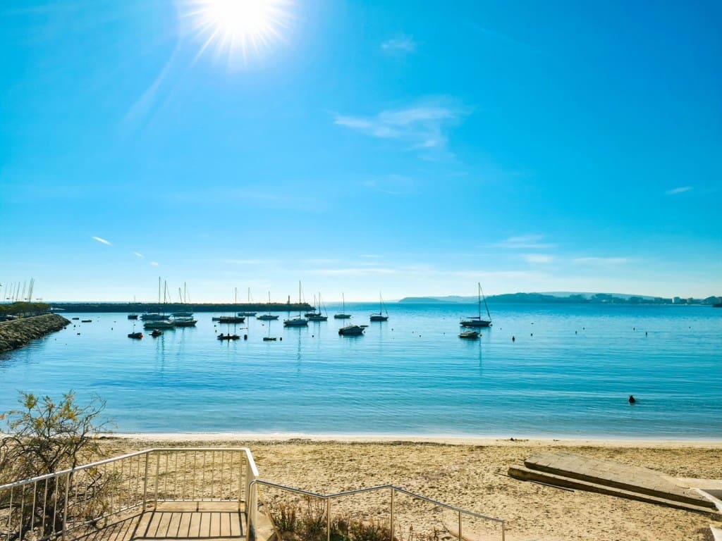 1 bedroom Apartment for sale in Puerto Portals with pool - € 464,950 (Ref: 9269275)