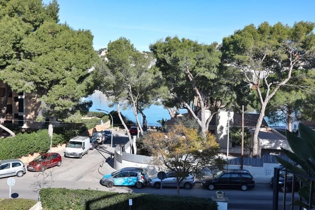 2 bedroom Apartment for sale in Santa Ponsa, Calvià with garage - € 599,000 (Ref: 9310584)