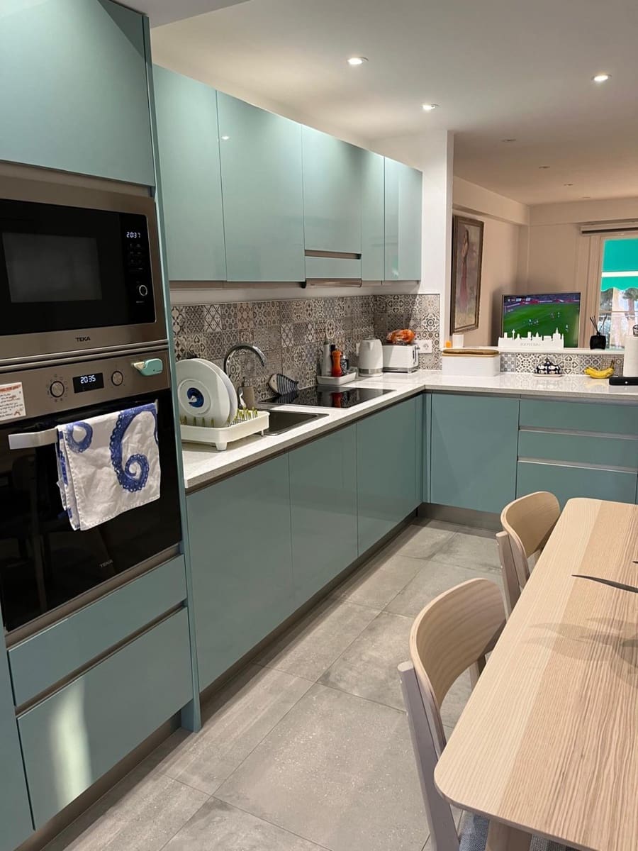 2 bedroom Apartment for sale in Santa Ponsa with garage - € 599,000 (Ref: 9310584)