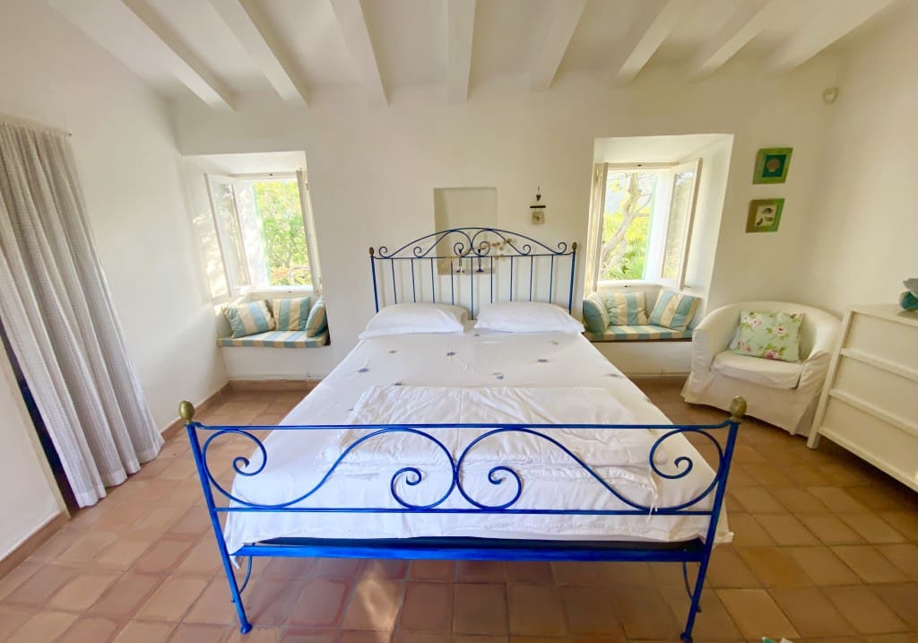 3 sypialnia Finka/Dom wiejski na sprzedaż w L'Arraco / S'Arraco z basenem garażem - 1 800 000 € (Ref: 9340847)