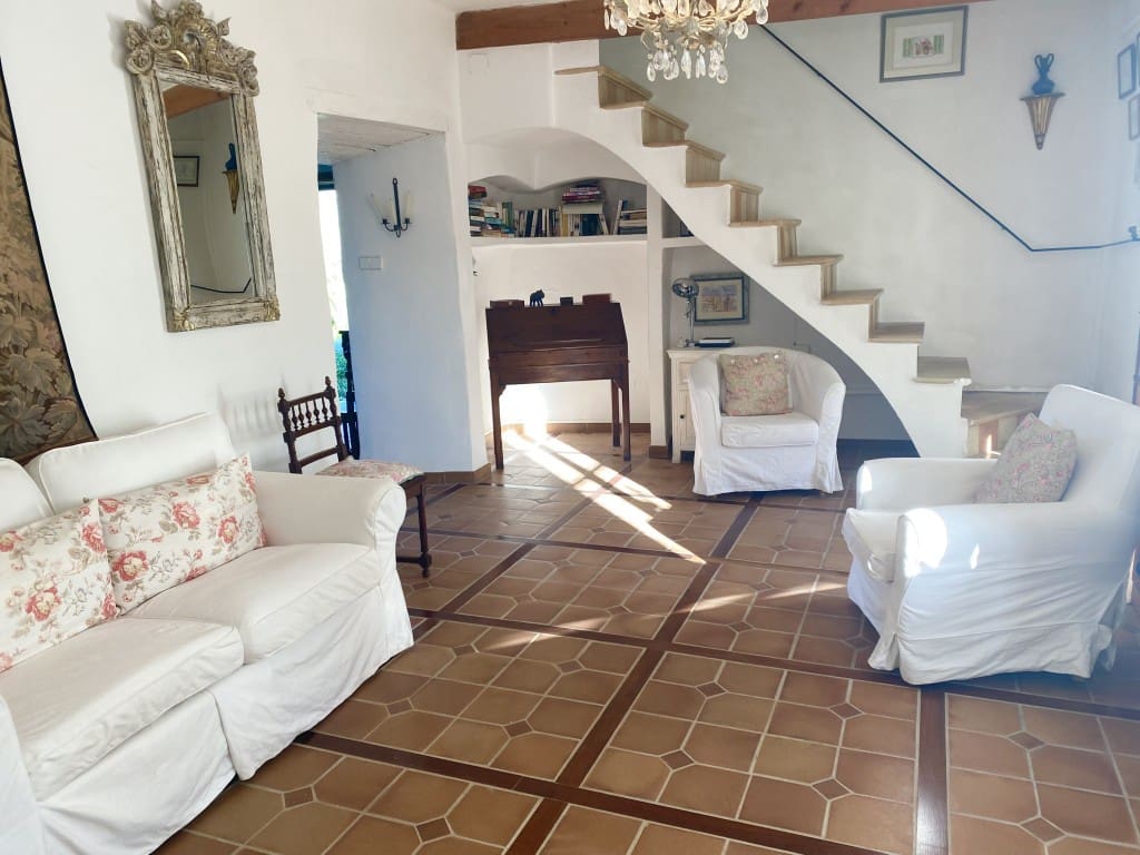 3 sypialnia Finka/Dom wiejski na sprzedaż w L'Arraco / S'Arraco z basenem garażem - 1 800 000 € (Ref: 9340847)