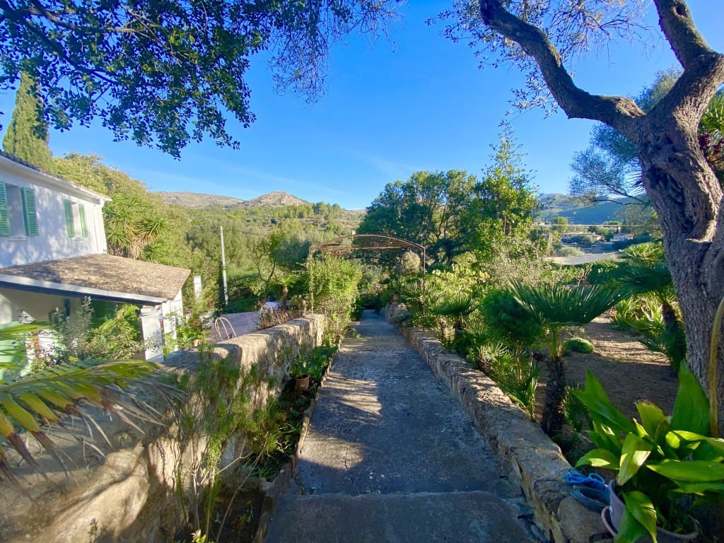 3 sypialnia Finka/Dom wiejski na sprzedaż w L'Arraco / S'Arraco z basenem garażem - 1 800 000 € (Ref: 9340847)