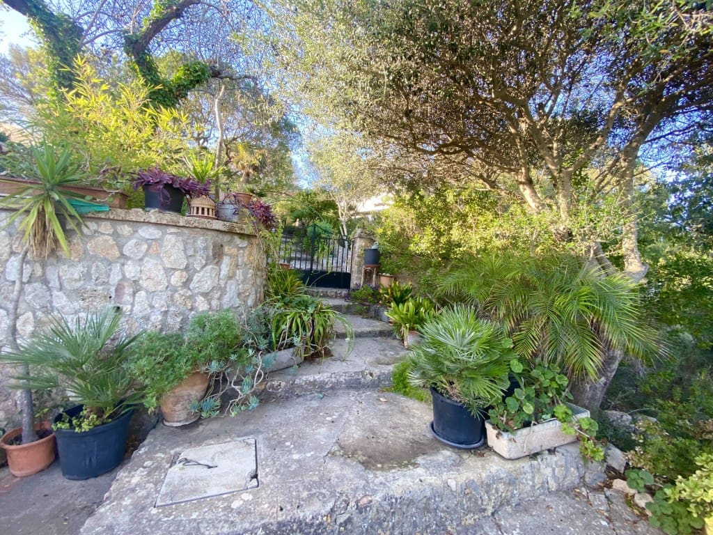 3 sypialnia Finka/Dom wiejski na sprzedaż w L'Arraco / S'Arraco z basenem garażem - 1 800 000 € (Ref: 9340847)