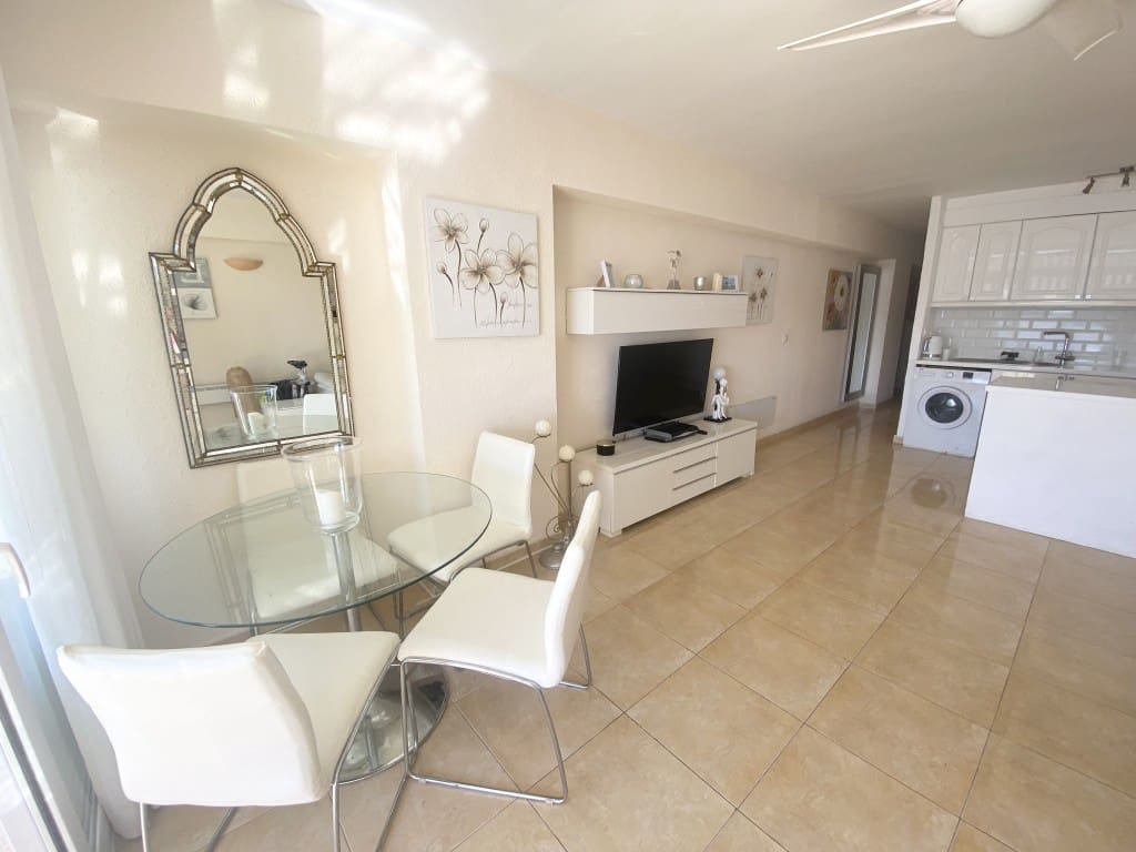 1 soveværelse Lejlighed til salg i Torrenova med swimmingpool - € 289.000 (Ref: 9348997)