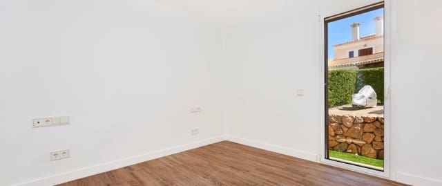 3 soveværelse Villa til salg i Santa Ponsa, Calvià med swimmingpool garage - € 1.750.000 (Ref: 9382338)