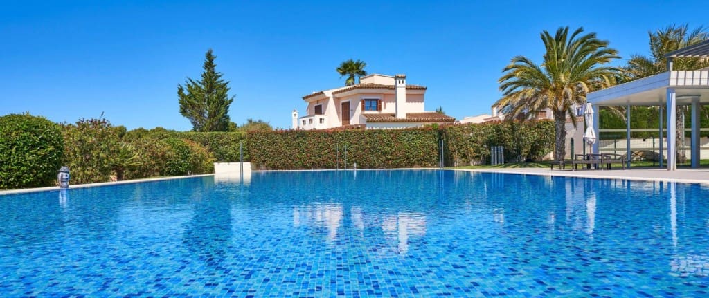 3 soveværelse Villa til salg i Santa Ponsa med swimmingpool garage - € 1.750.000 (Ref: 9382338)