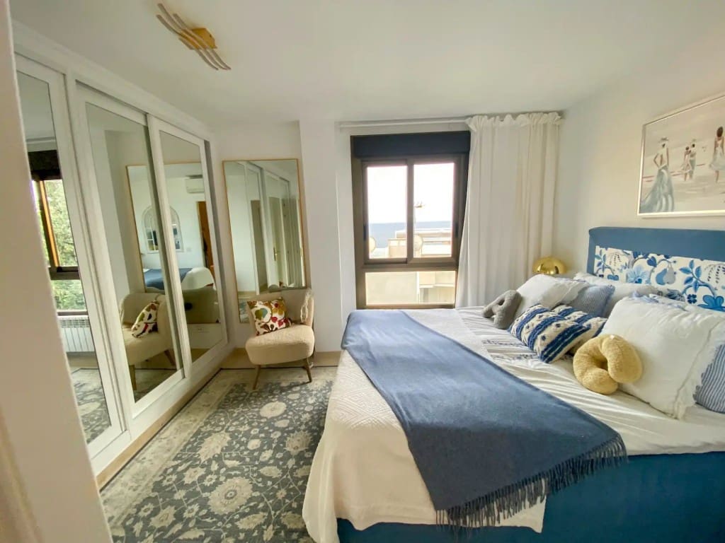 2 soveværelse Penthouse til salg i Cala Mayor med swimmingpool garage - € 1.700.000 (Ref: 9533204)