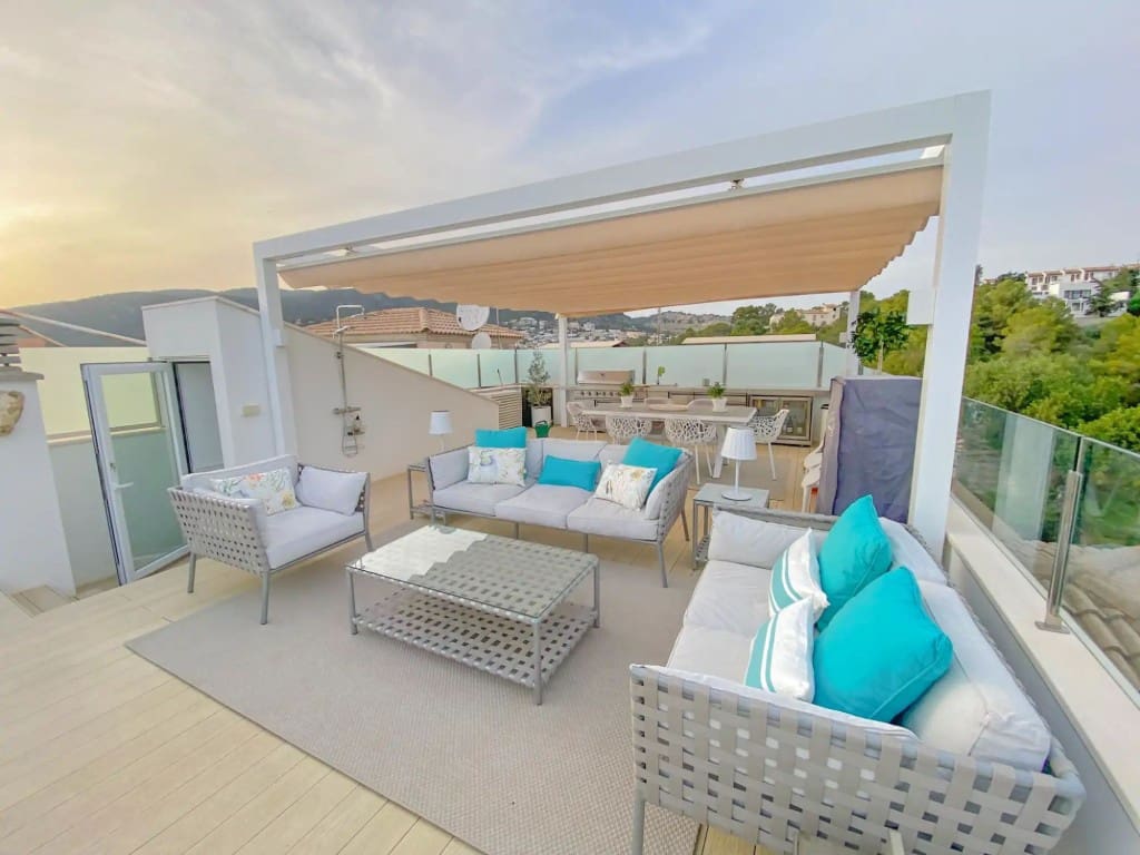 2 soveværelse Penthouse til salg i Cala Mayor med swimmingpool garage - € 1.700.000 (Ref: 9533204)