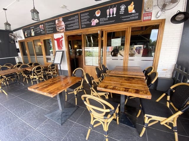 Restaurant/Bar til salg i Portals Nous, Calvià - € 160.000 (Ref: 9550813)