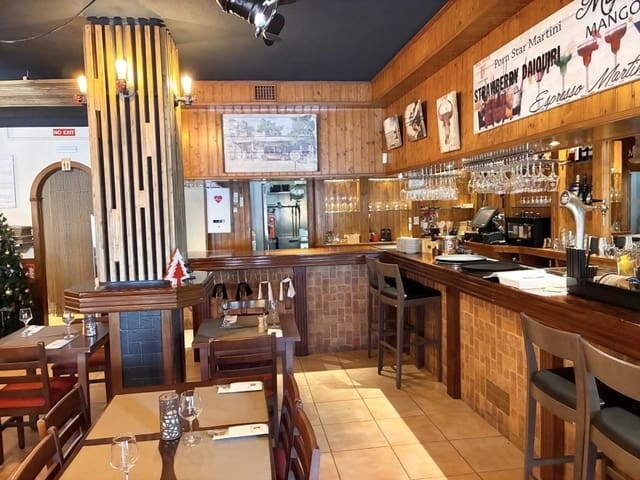 Restaurant/Bar til salg i Portals Nous, Calvià - € 160.000 (Ref: 9550813)