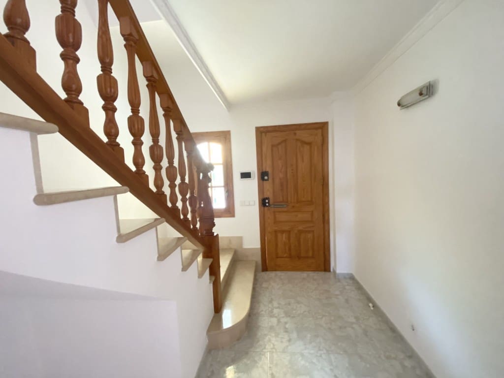 5 bedroom Villa for rent in Santa Ponsa with pool garage - € 7,000 (Ref: 9590719)