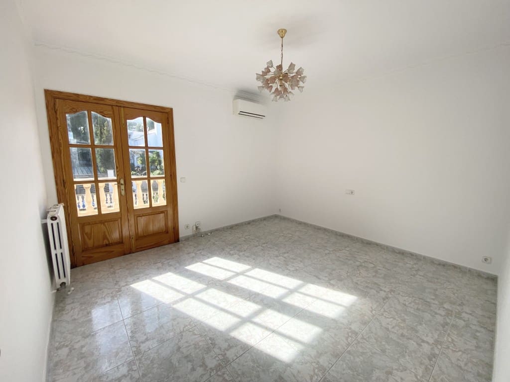 5 bedroom Villa for rent in Santa Ponsa with pool garage - € 7,000 (Ref: 9590719)