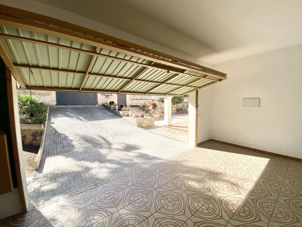 5 bedroom Villa for rent in Santa Ponsa with pool garage - € 7,000 (Ref: 9590719)