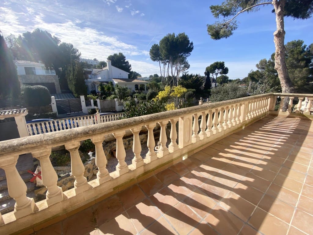 5 bedroom Villa for rent in Santa Ponsa with pool garage - € 7,000 (Ref: 9590719)