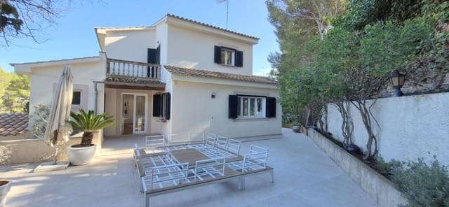 3 makuuhuone Huvila myytävänä paikassa Genova, Palma de Mallorca mukana uima-altaan 
autotalli - 2 300 000 € (Ref: 9594659)