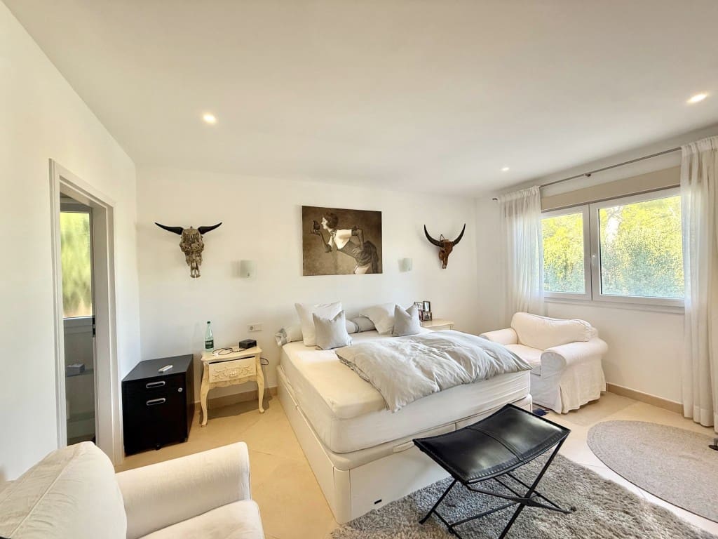 5 makuuhuone Huvila myytävänä paikassa El Toro / Port Adriano mukana uima-altaan 
autotalli - 2 100 000 € (Ref: 9598682)