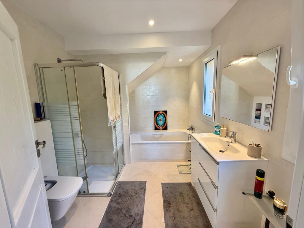 5 makuuhuone Huvila myytävänä paikassa El Toro / Port Adriano mukana uima-altaan 
autotalli - 2 100 000 € (Ref: 9598682)