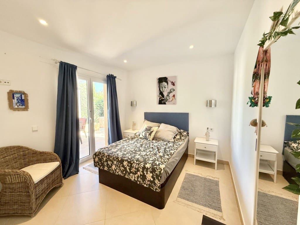 5 makuuhuone Huvila myytävänä paikassa El Toro / Port Adriano mukana uima-altaan 
autotalli - 2 100 000 € (Ref: 9598682)