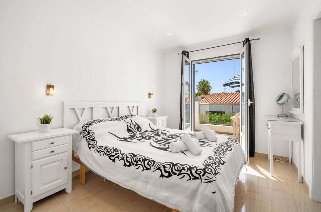 5 soverom Villa til salgs i Port d'Addaia med svømmebasseng garasje - € 1 500 000 (Ref: 9607206)