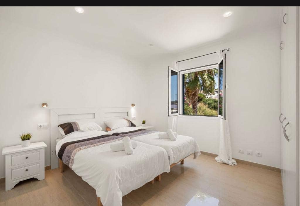 5 soverom Villa til salgs i Port d'Addaia med svømmebasseng garasje - € 1 500 000 (Ref: 9607206)