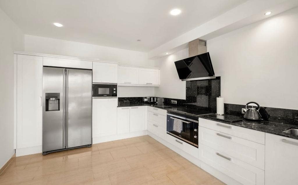 5 soverom Villa til salgs i Port d'Addaia med svømmebasseng garasje - € 1 500 000 (Ref: 9607206)