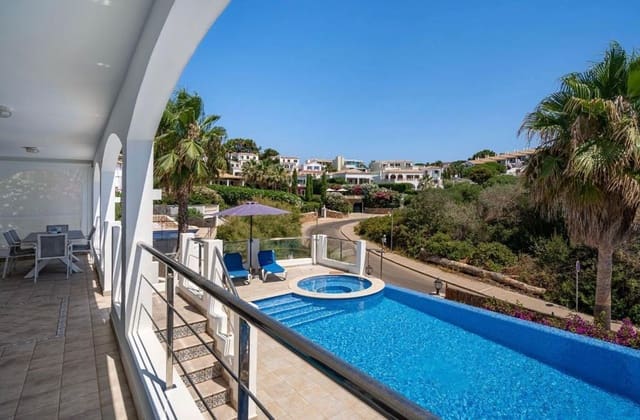 5 soverom Villa til salgs i Port d'Addaia, Es Mercadal med svømmebasseng garasje - € 1 500 000 (Ref: 9607206)