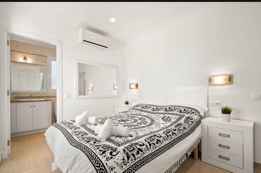 5 soverom Villa til salgs i Port d'Addaia med svømmebasseng garasje - € 1 500 000 (Ref: 9607206)