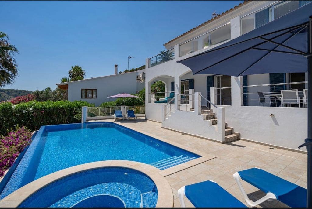 5 soverom Villa til salgs i Port d'Addaia med svømmebasseng garasje - € 1 500 000 (Ref: 9607206)