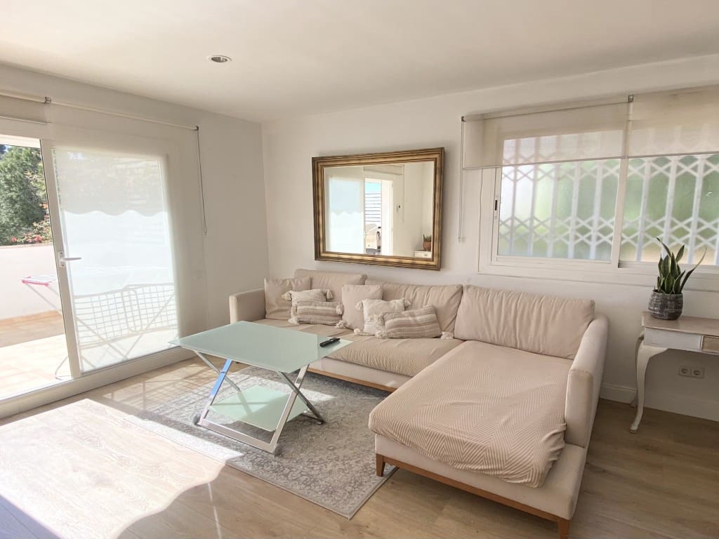 3 bedroom Apartment for rent in Cas Catala with pool garage - € 3,800 (Ref: 9629633)