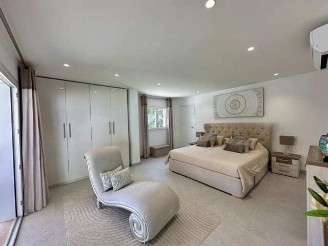 Chalet de 5 habitaciones en Es Capdella, Calvià en venta con piscina - 2.395.000 € (Ref: 9636449)