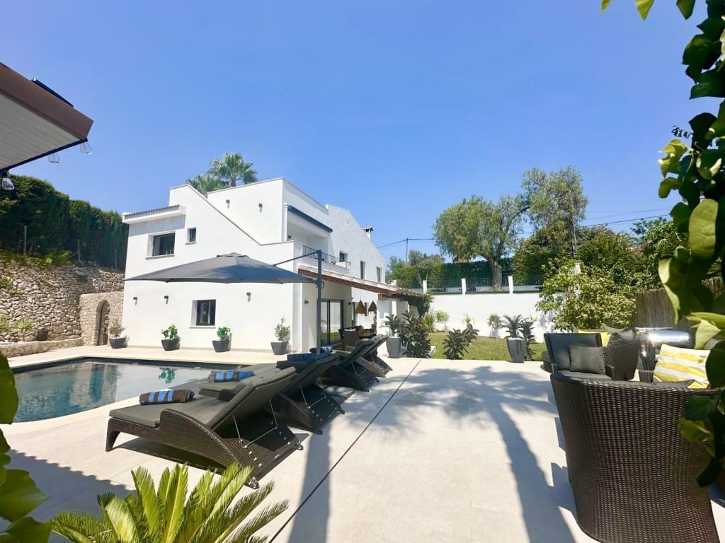 Chalet de 5 habitaciones en Es Capdella en venta con piscina - 2.395.000 € (Ref: 9636449)