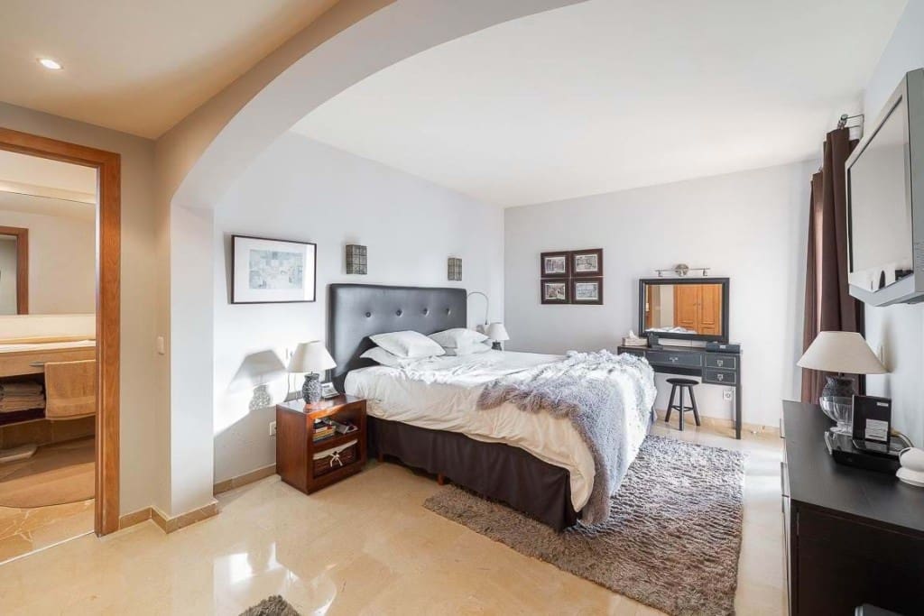 Ático de 3 habitaciones en Santa Ponsa en venta con piscina garaje - 1.640.000 € (Ref: 9676779)