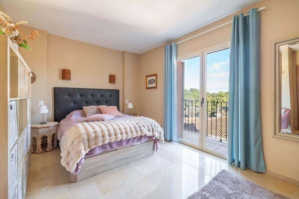 Ático de 3 habitaciones en Santa Ponsa en venta con piscina garaje - 1.640.000 € (Ref: 9676779)