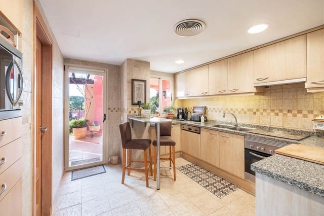 Ático de 3 habitaciones en Santa Ponsa, Calvià en venta con piscina garaje - 1.640.000 € (Ref: 9676779)