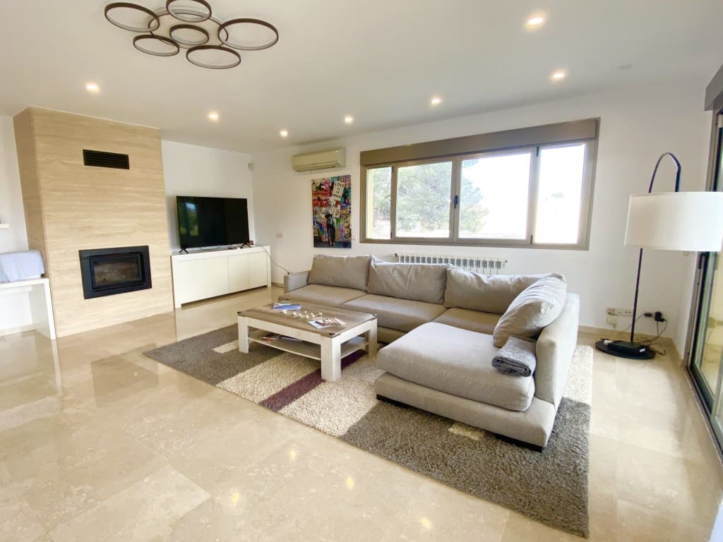 Chalet de 4 habitaciones en Santa Ponsa en venta con piscina - 3.000.000 € (Ref: 9679483)