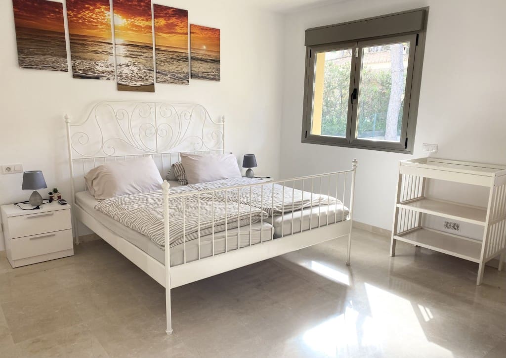 Chalet de 4 habitaciones en Santa Ponsa en venta con piscina - 3.000.000 € (Ref: 9679483)