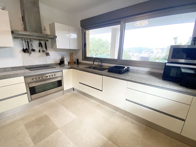 Chalet de 4 habitaciones en Santa Ponsa, Calvià en venta con piscina - 3.000.000 € (Ref: 9679483)