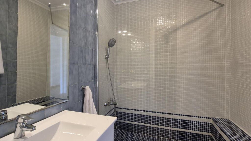 Apartamento de 2 habitaciones en Puerto Portals en venta con piscina garaje - 765.000 € (Ref: 9770361)