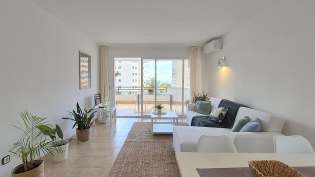 Apartamento de 2 habitaciones en Puerto Portals, Calvià en venta con piscina garaje - 765.000 € (Ref: 9770361)