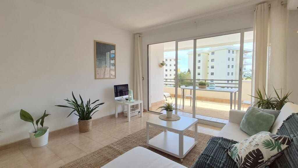 Apartamento de 2 habitaciones en Puerto Portals en venta con piscina garaje - 765.000 € (Ref: 9770361)