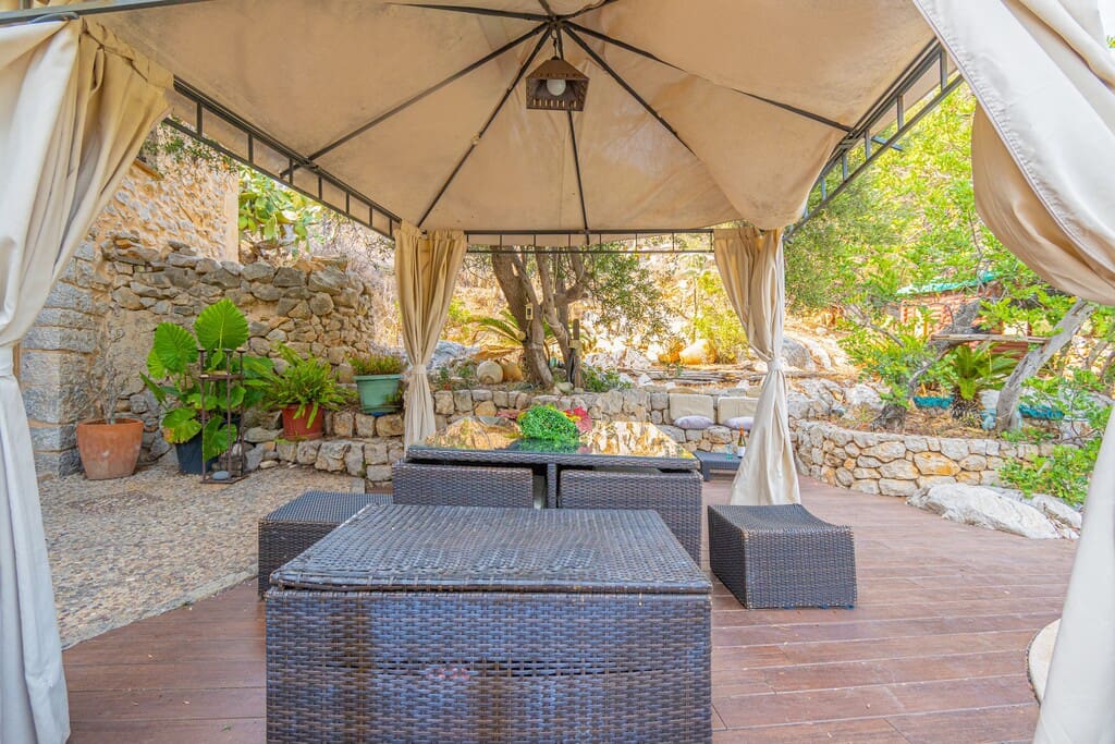 4 soveværelse Finca/Landehus til salg i Calvia med swimmingpool - € 1.500.000 (Ref: 9804082)