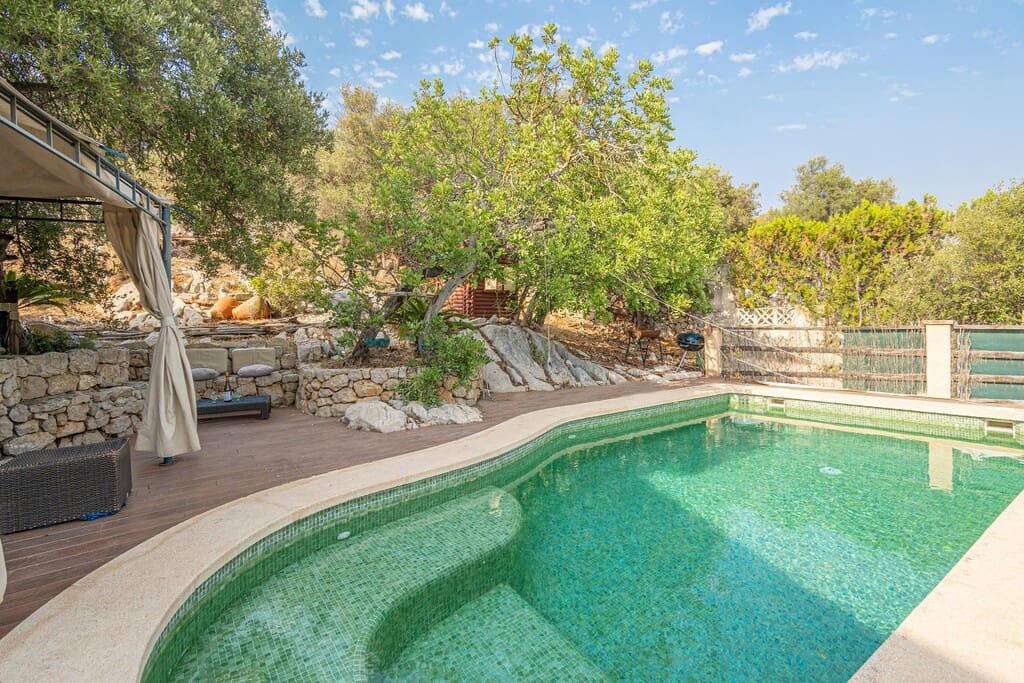 4 soveværelse Finca/Landehus til salg i Calvia med swimmingpool - € 1.500.000 (Ref: 9804082)